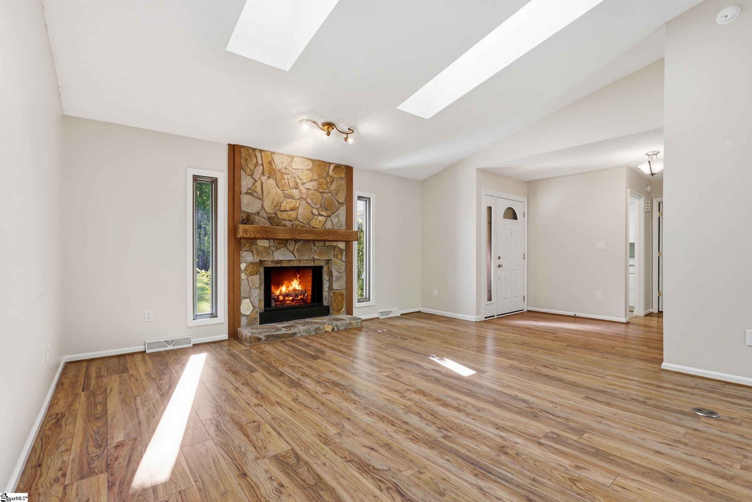 203 Tarleton Way Greer, SC 29650 - Photo 11 of 36