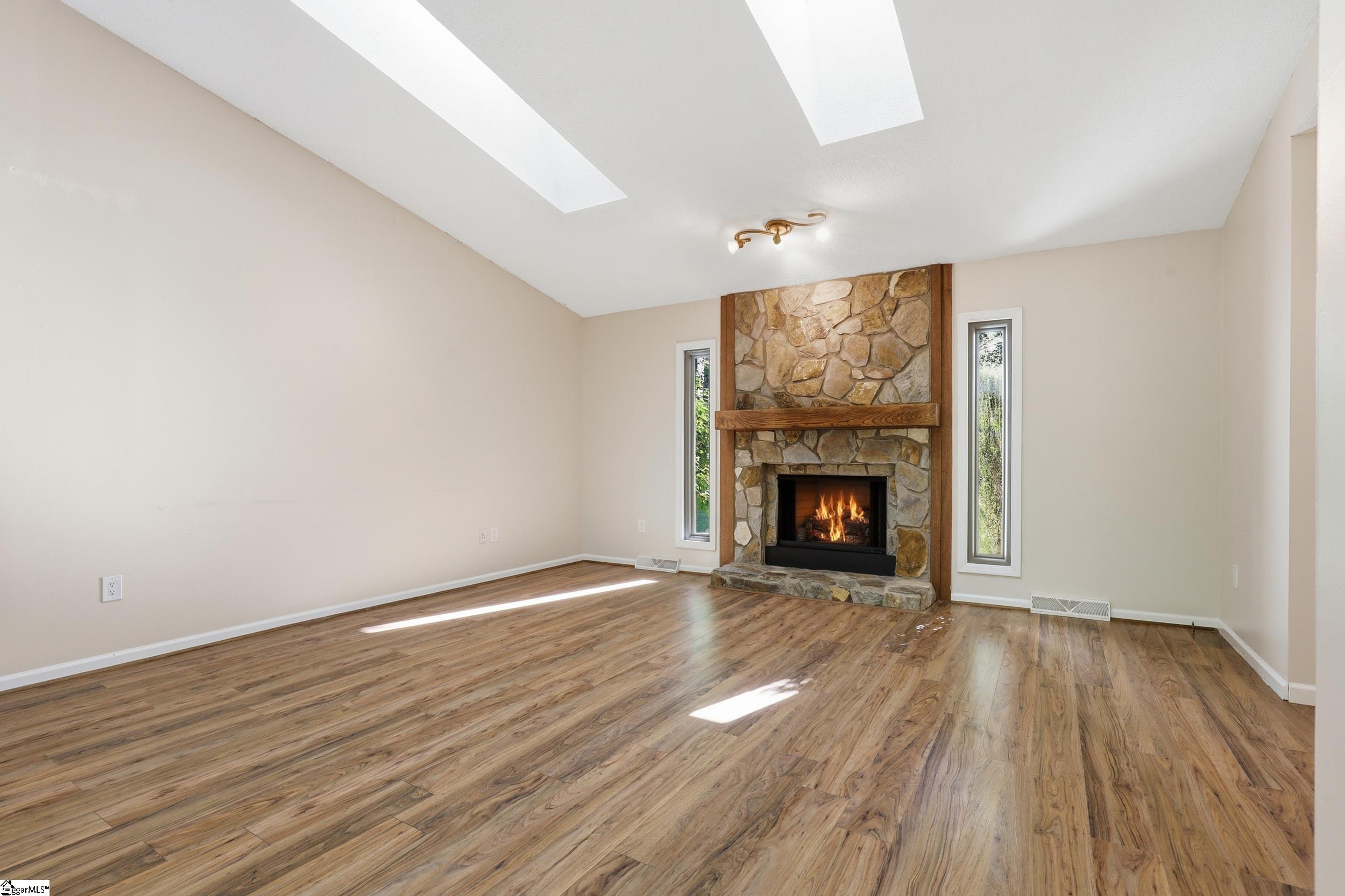 203 Tarleton Way Greer, SC 29650 - Photo 10 of 36