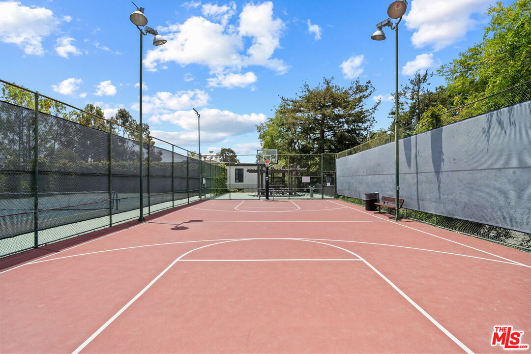 7765 West 91st Street, Unit F1110 Playa del Rey, CA 90293 - Photo 19 of 22 a view of a tennis court