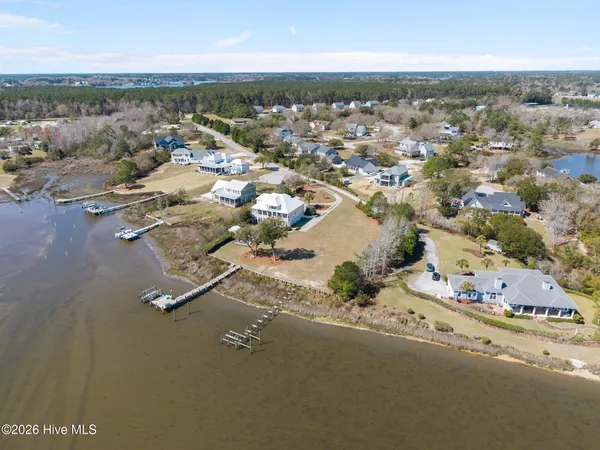 $499,900 | 114 Elizabeth's Way, Swansboro, NC 28584