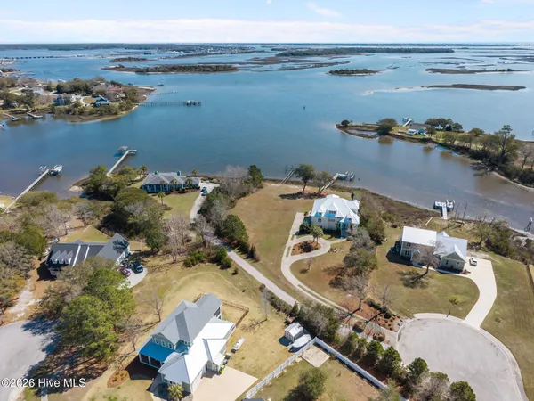 $499,900 | 114 Elizabeth's Way, Swansboro, NC 28584