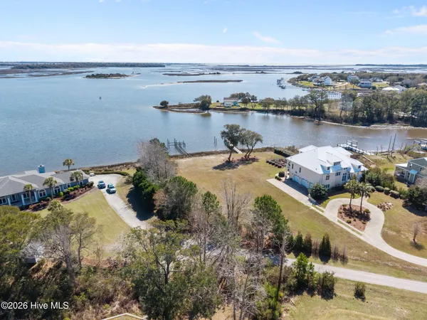 $499,900 | 114 Elizabeth's Way, Swansboro, NC 28584