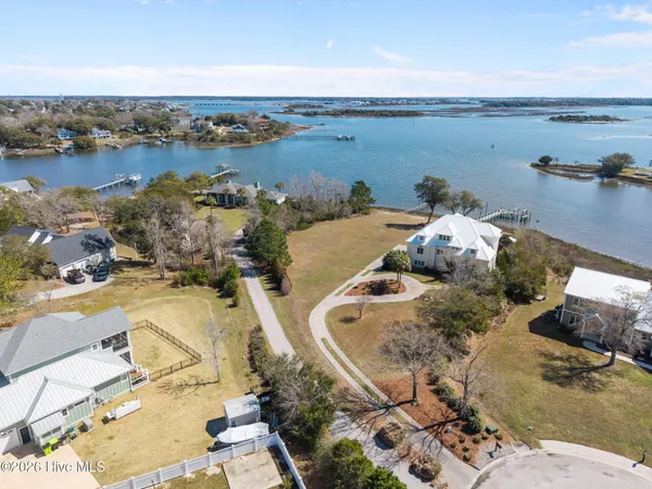 $499,900 | 114 Elizabeth's Way, Swansboro, NC 28584