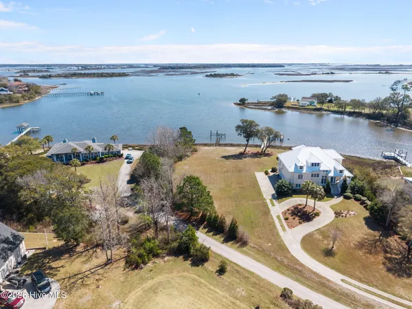 $499,900 | 114 Elizabeth's Way, Swansboro, NC 28584