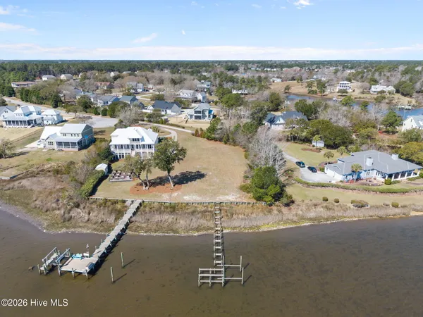 $499,900 | 114 Elizabeth's Way, Swansboro, NC 28584