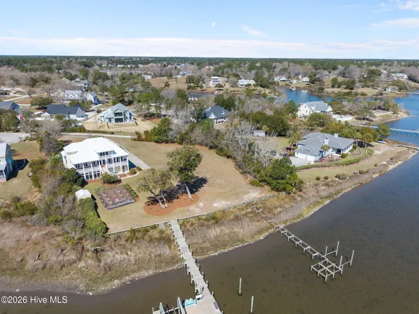 $499,900 | 114 Elizabeth's Way, Swansboro, NC 28584
