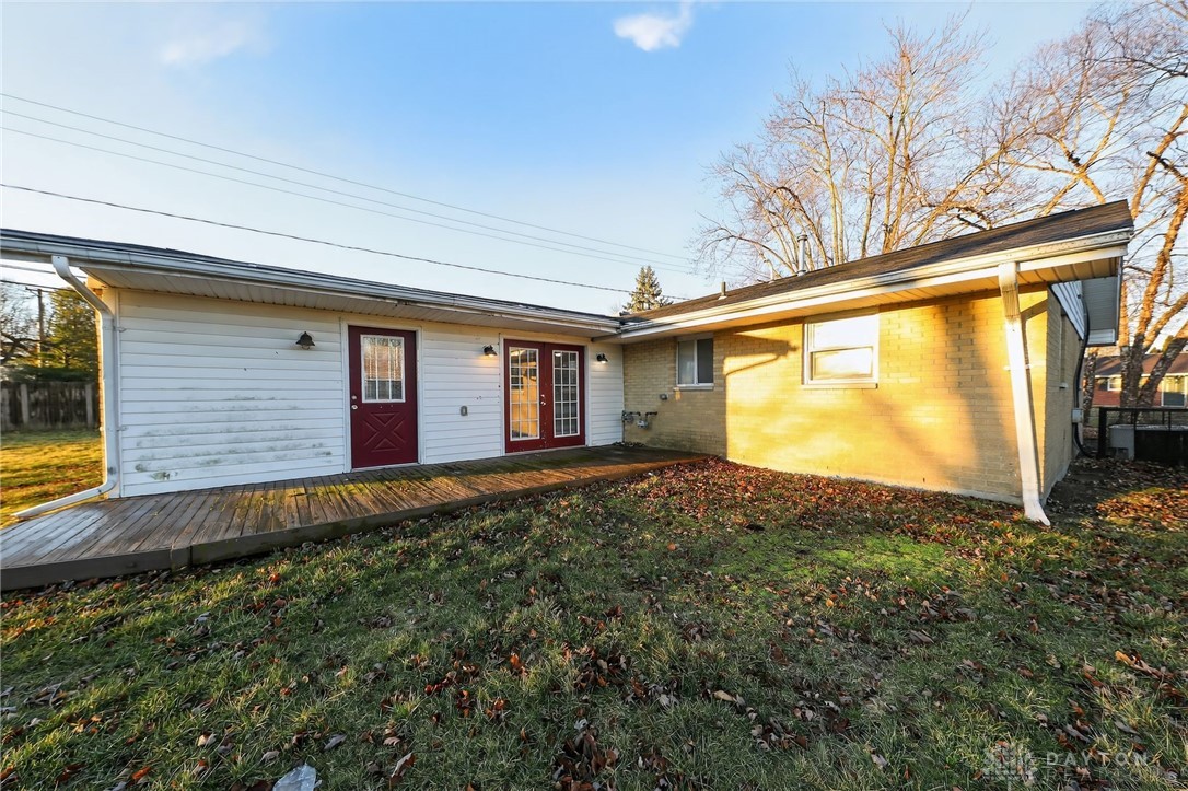304 Applegate Road Englewood, OH 45322 - Photo 4 of 31