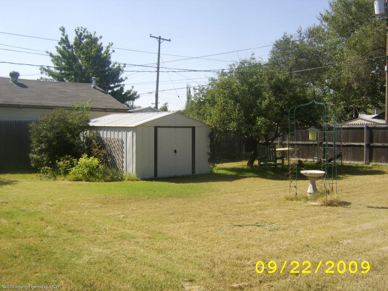 4706 South Bonham Street Amarillo, TX 79110 - Photo 3 of 9 a house view with swimming pool