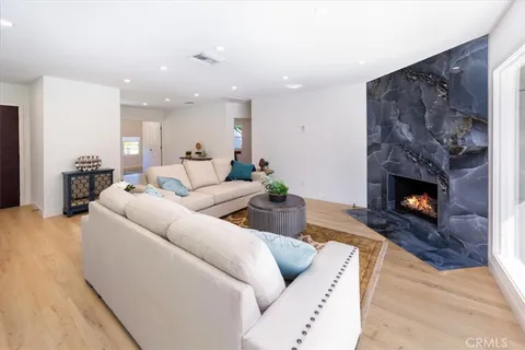 $1,459,000 | 5822 Saloma Avenue, Sherman Oaks, CA 91411