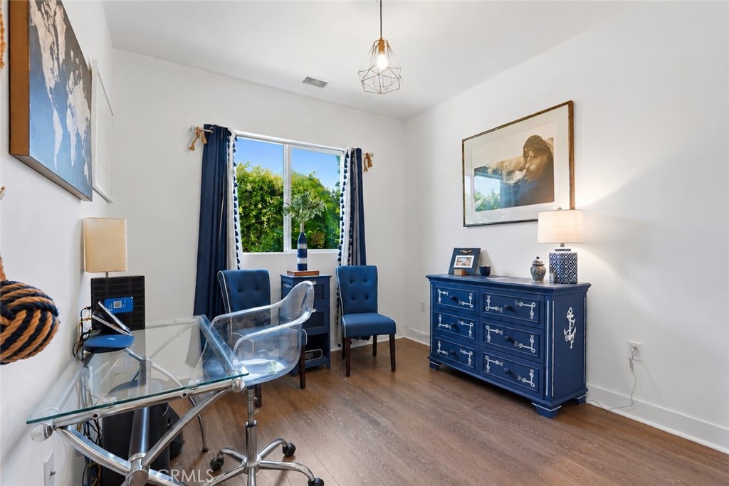 6754 Rhea Court Reseda, CA 91335 - Photo 11 of 26 Gallery Image 11