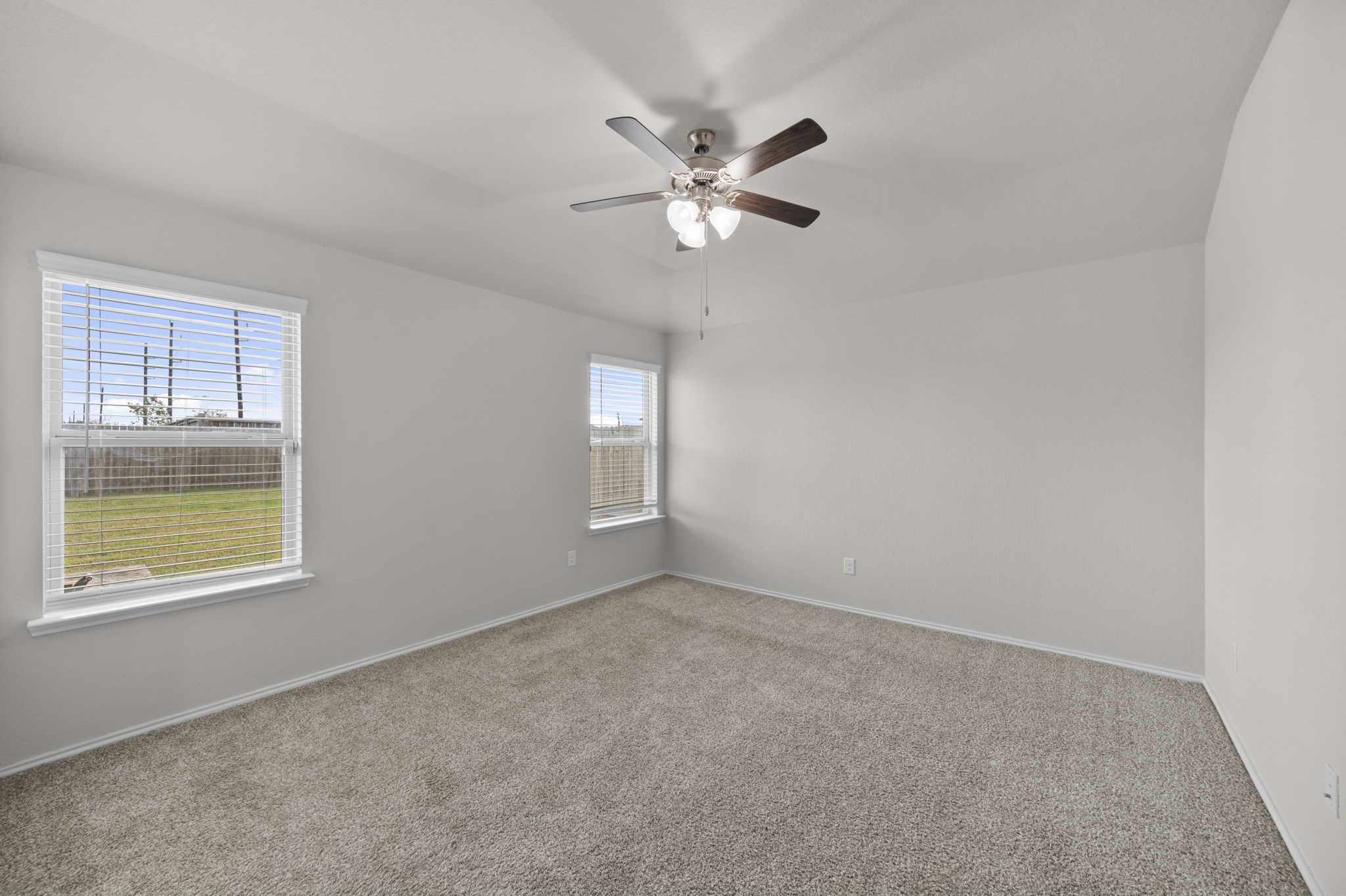 8303 Amaryllis Court Rosharon, TX 77583 - Photo 13 of 16