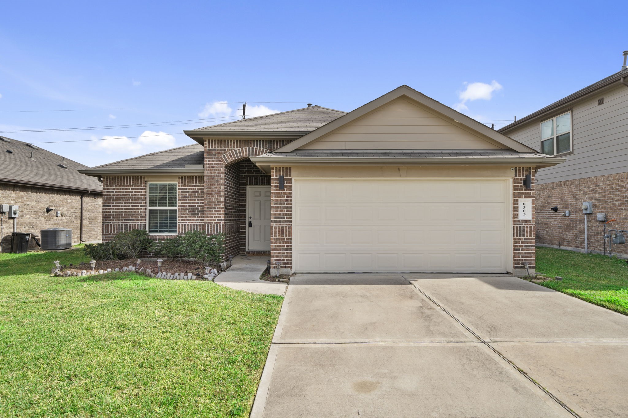 8303 Amaryllis Court Rosharon, TX 77583 - Photo 2 of 16