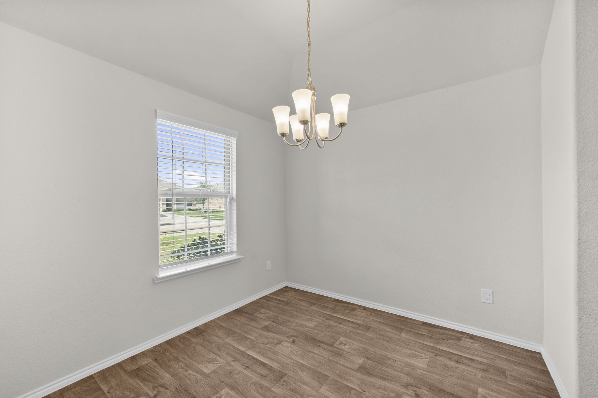 8303 Amaryllis Court Rosharon, TX 77583 - Photo 3 of 16