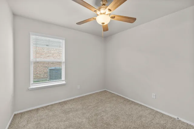 $2,000 | 8303 Amaryllis Court, Rosharon, TX 77583