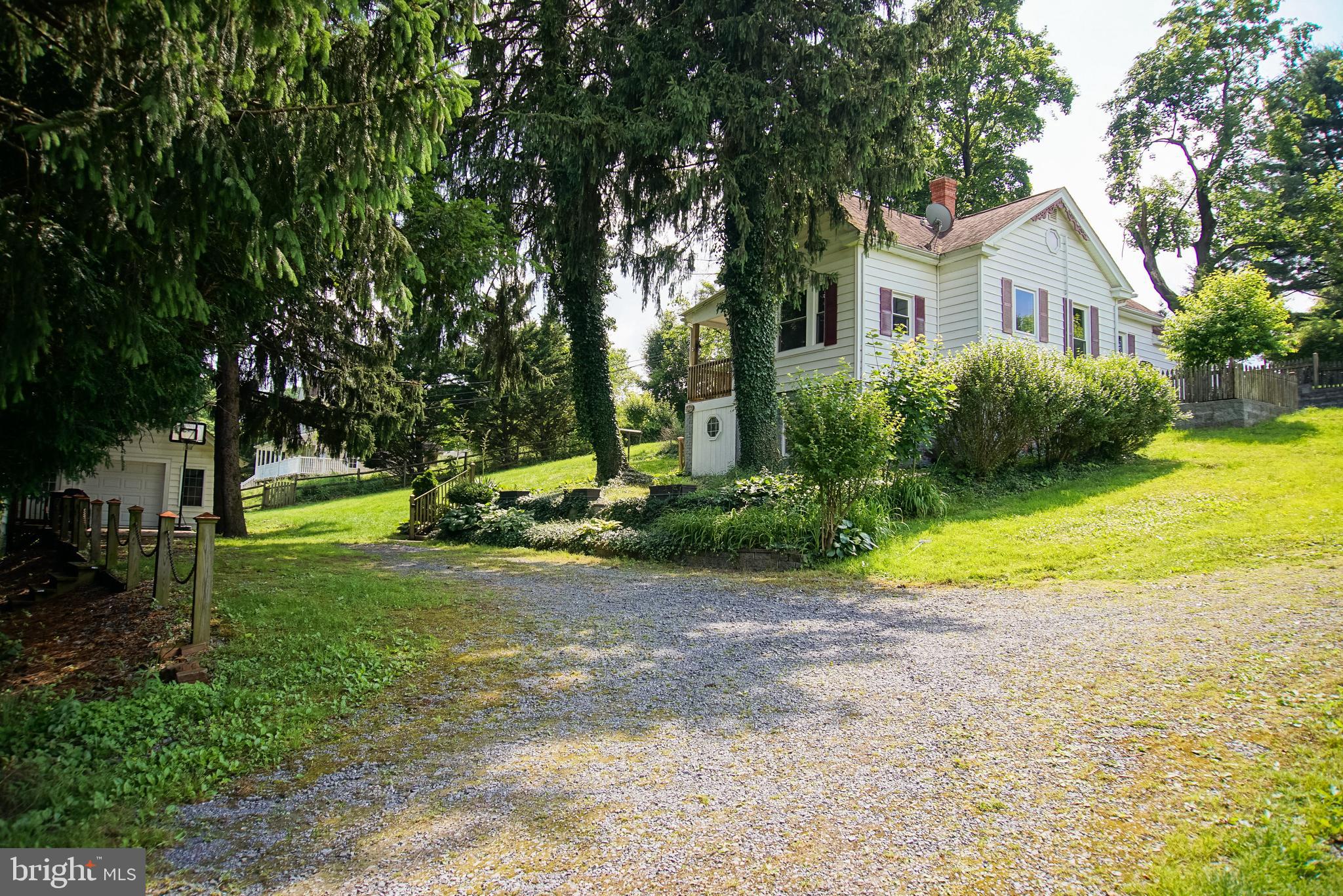 5032 Green Valley Road Monrovia, MD 21770 - Photo 3 of 58 Gallery Image 3