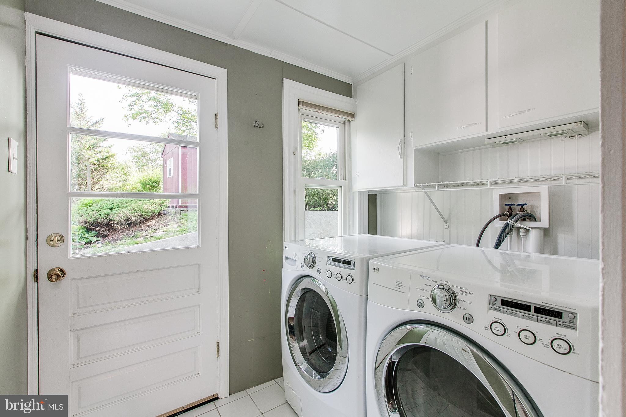 5032 Green Valley Road Monrovia, MD 21770 - Photo 31 of 58 Laundry room opens to back yard