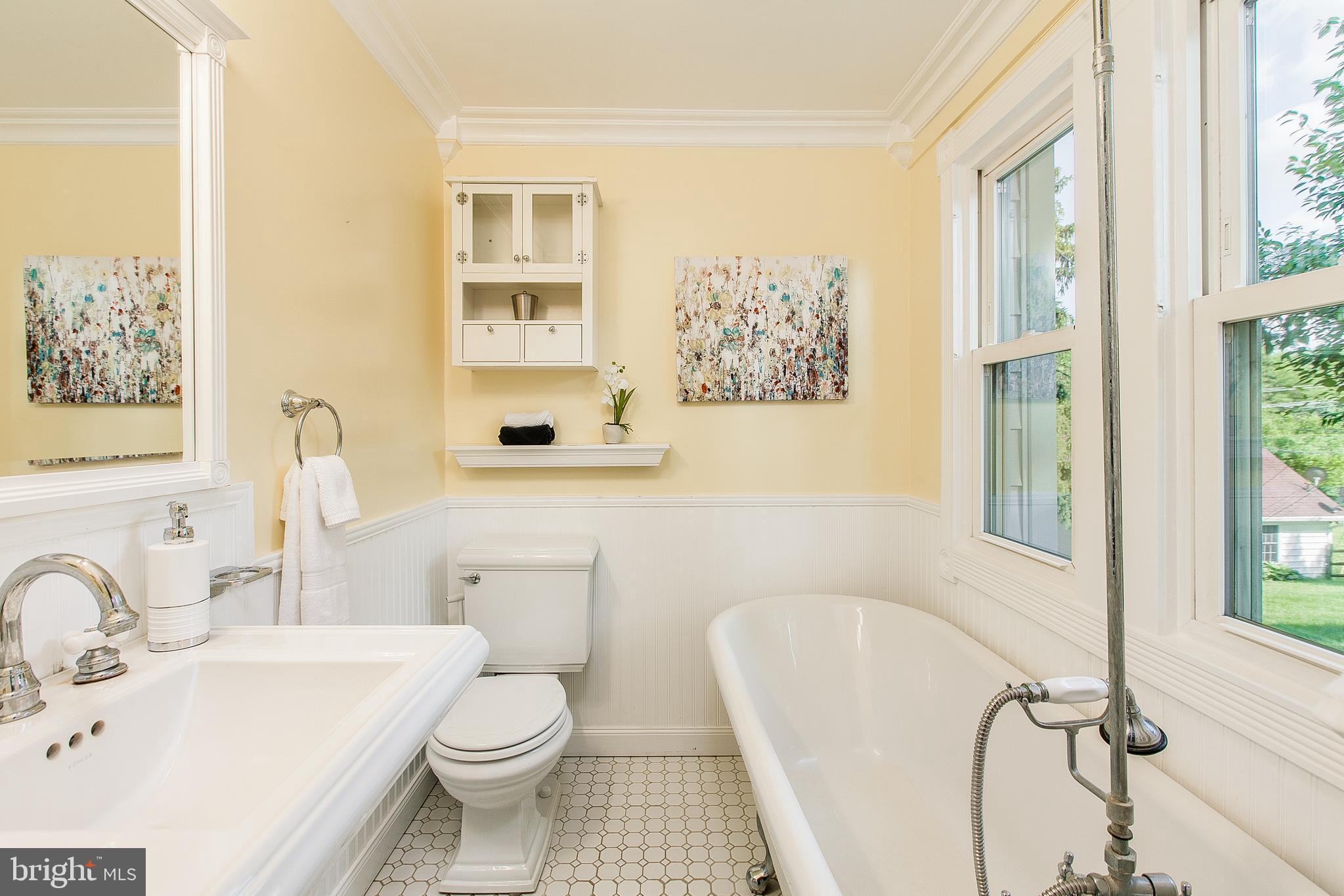 5032 Green Valley Road Monrovia, MD 21770 - Photo 32 of 58 2nd bathroom with original clawfoot tub