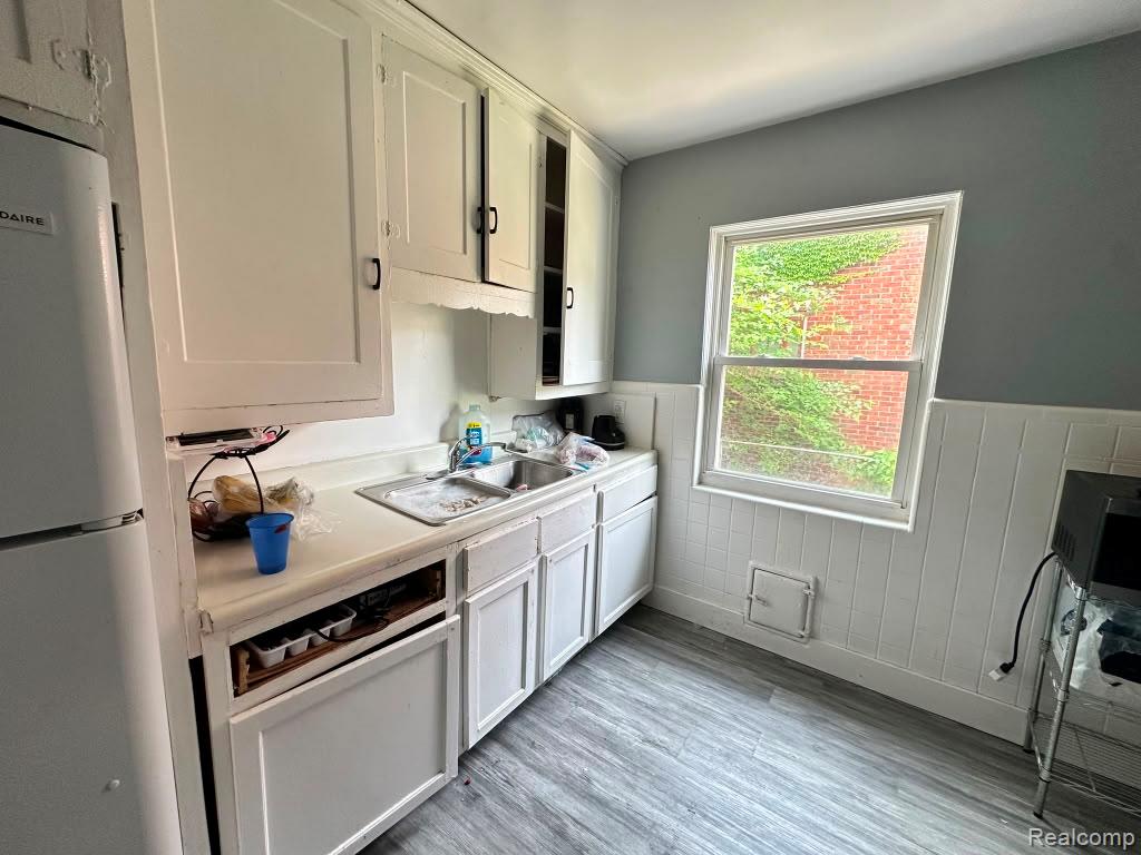 10150 Roxbury Street Detroit, MI 48224 - Photo 8 of 19