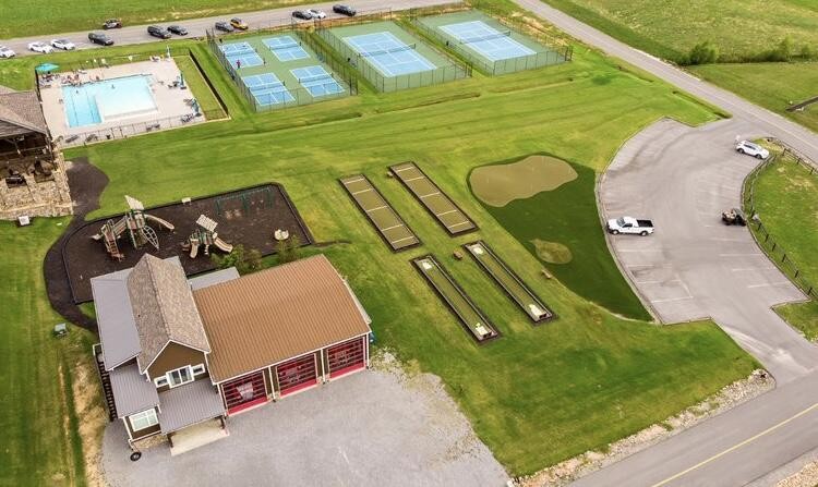 1771 Crockett Point Jasper, TN 37347 - Photo 31 of 40 an aerial view of a pool