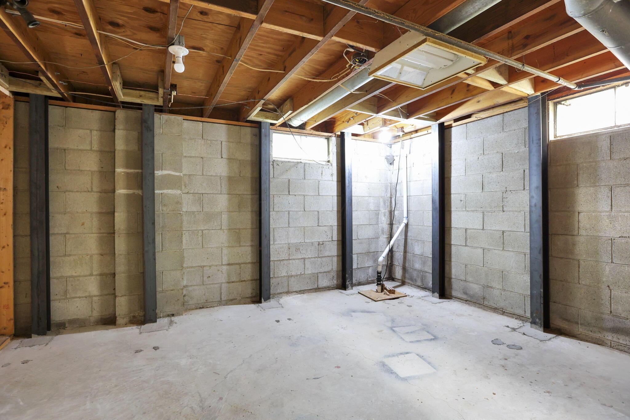 1883 Fairhaven Road Columbus, OH 43229 - Photo 54 of 79 Storage Area 1