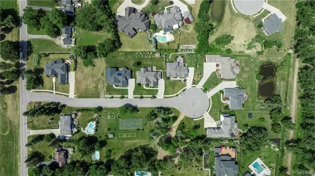 $165,000 | 20 Van Pelt Court, Amherst, NY 14051