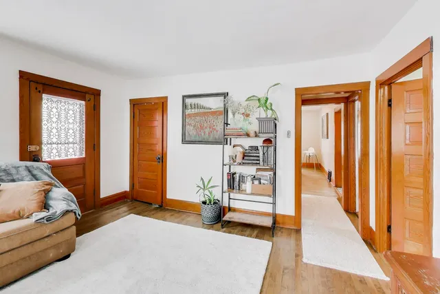 $275,000 | 315 Liberty Street, West Dundee, IL 60118