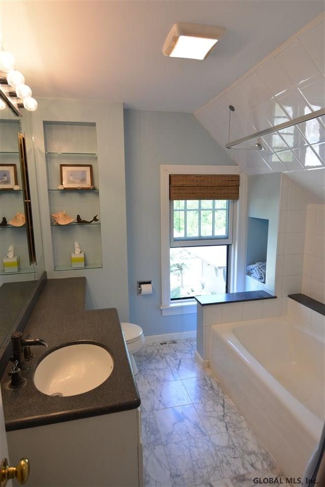 9 Crumitie Road Colonie, NY 12211 - Photo 13 of 25 Photo 13