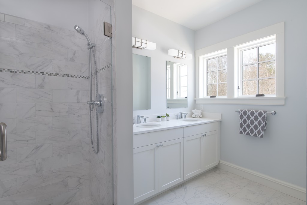 18 Abbey Road, Unit 18 Sherborn, MA 01770 - Photo 4 of 7 Gallery Image 4