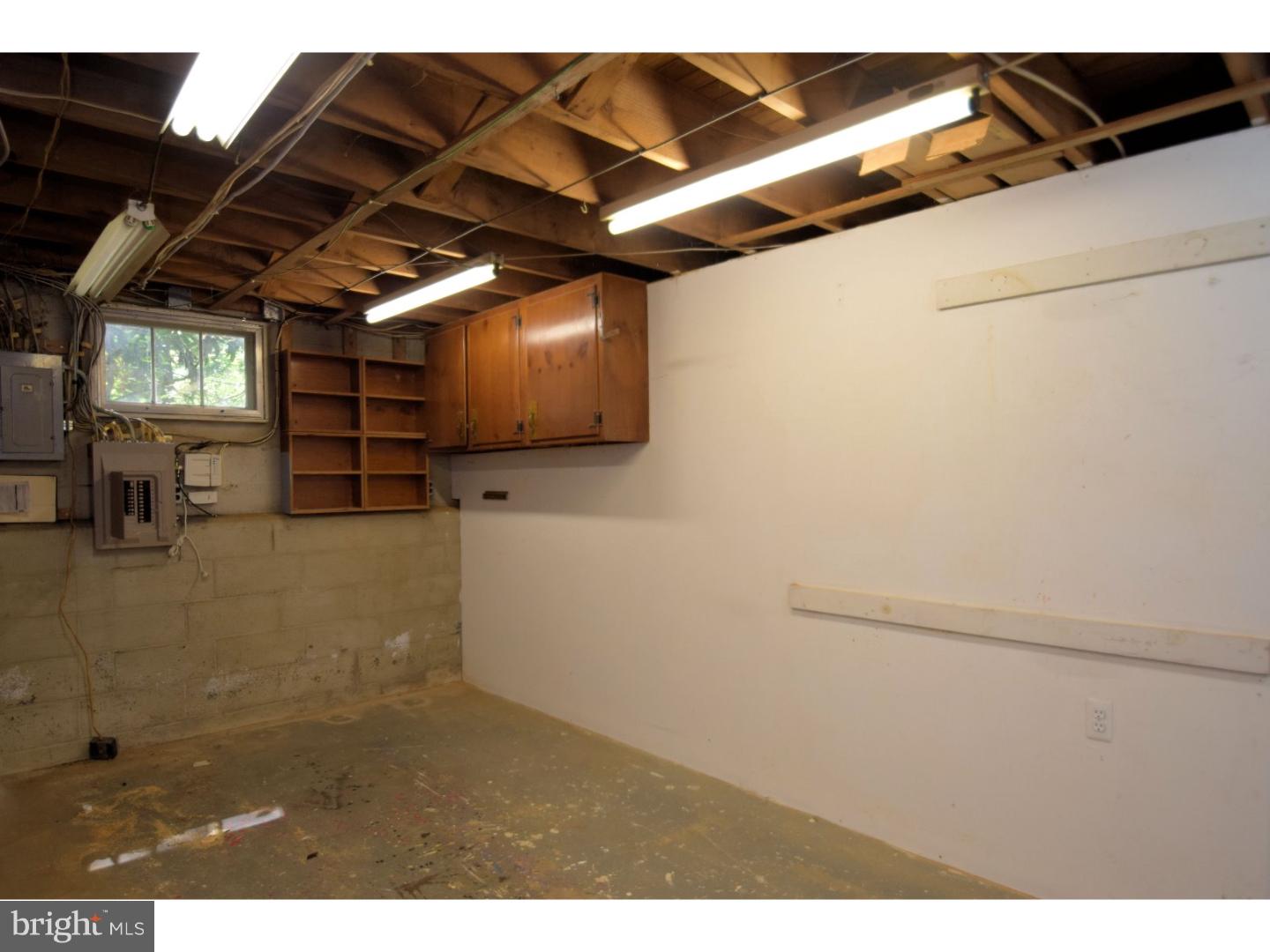 565 Forest Road Wayne, PA 19087 - Photo 20 of 25