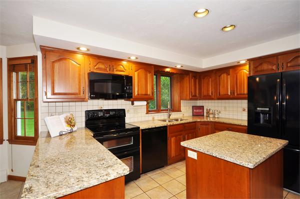 164 Maynard Farm Road Sudbury, MA 01776 - Photo 8 of 30 Gallery Image 8