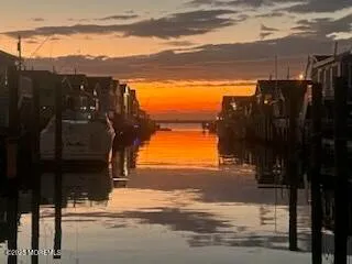 $939,000 | 208 Mallard Lane, Lavallette, NJ 08735