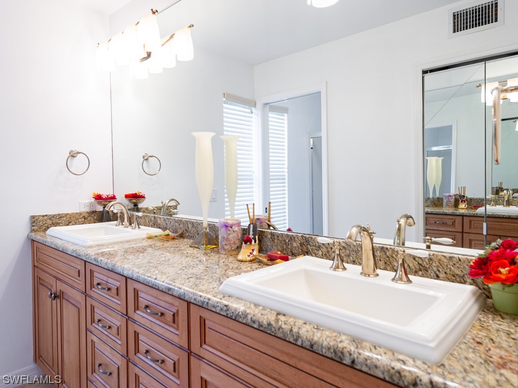 1653 Sand Castle Road Sanibel, FL 33957 - Photo 17 of 40 Gallery Image 17