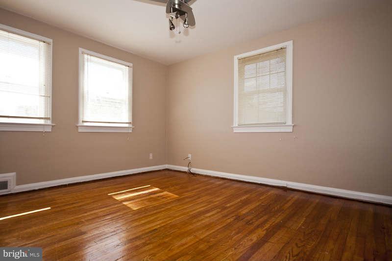 5912 Yorkwood Road Baltimore, MD 21239 - Photo 8 of 24 Bedroom