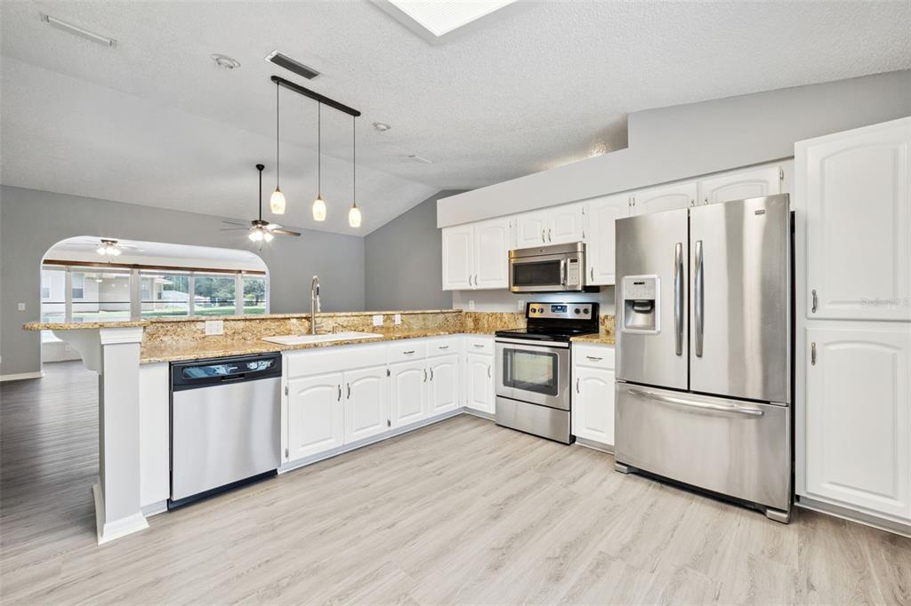 6419 Borg Street Leesburg, FL 34748 - Photo 5 of 87