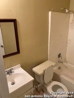 $870 | 7611 Windsor Oaks, San Antonio, TX 78239