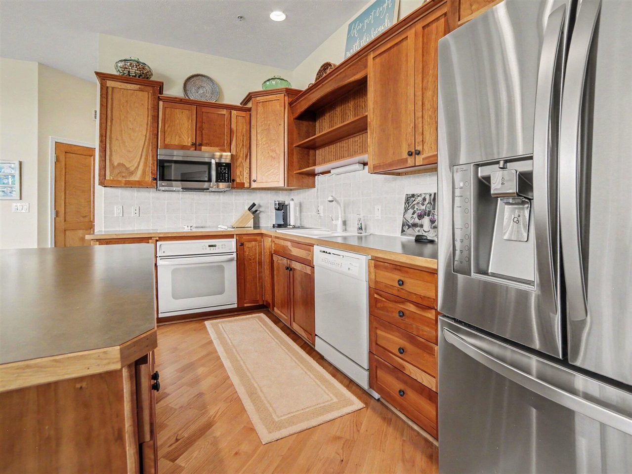 300 South Rath Avenue, Unit 22 Ludington, MI 49431 - Photo 6 of 28