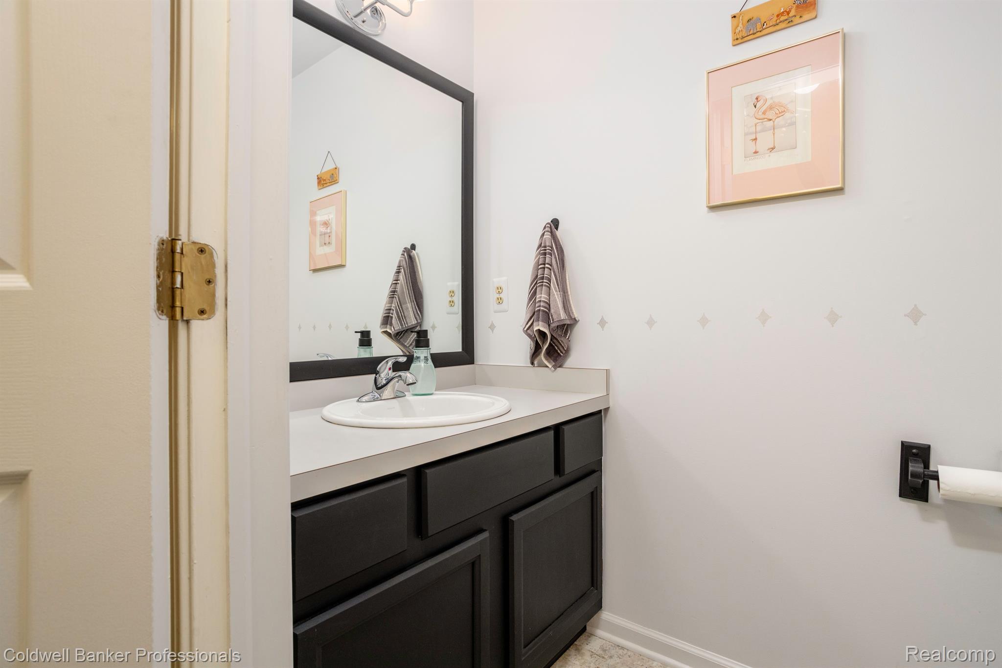 4995 Crooks Road Royal Oak, MI 48073 - Photo 13 of 32 Gallery Image 13