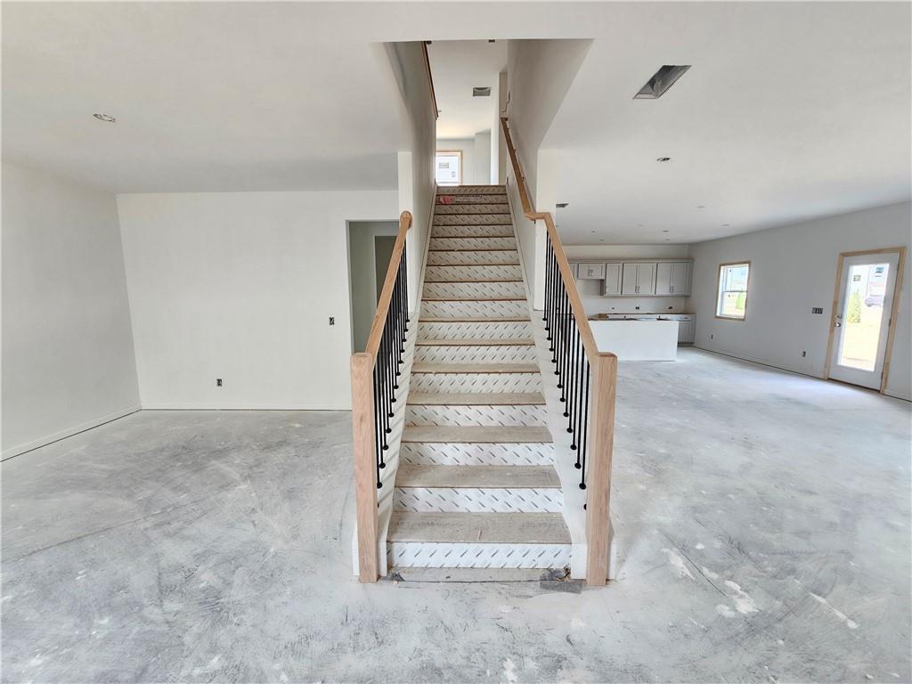 30 Silverleaf Trail Bethlehem, GA 30620 - Photo 19 of 55 a view of entryway and hall