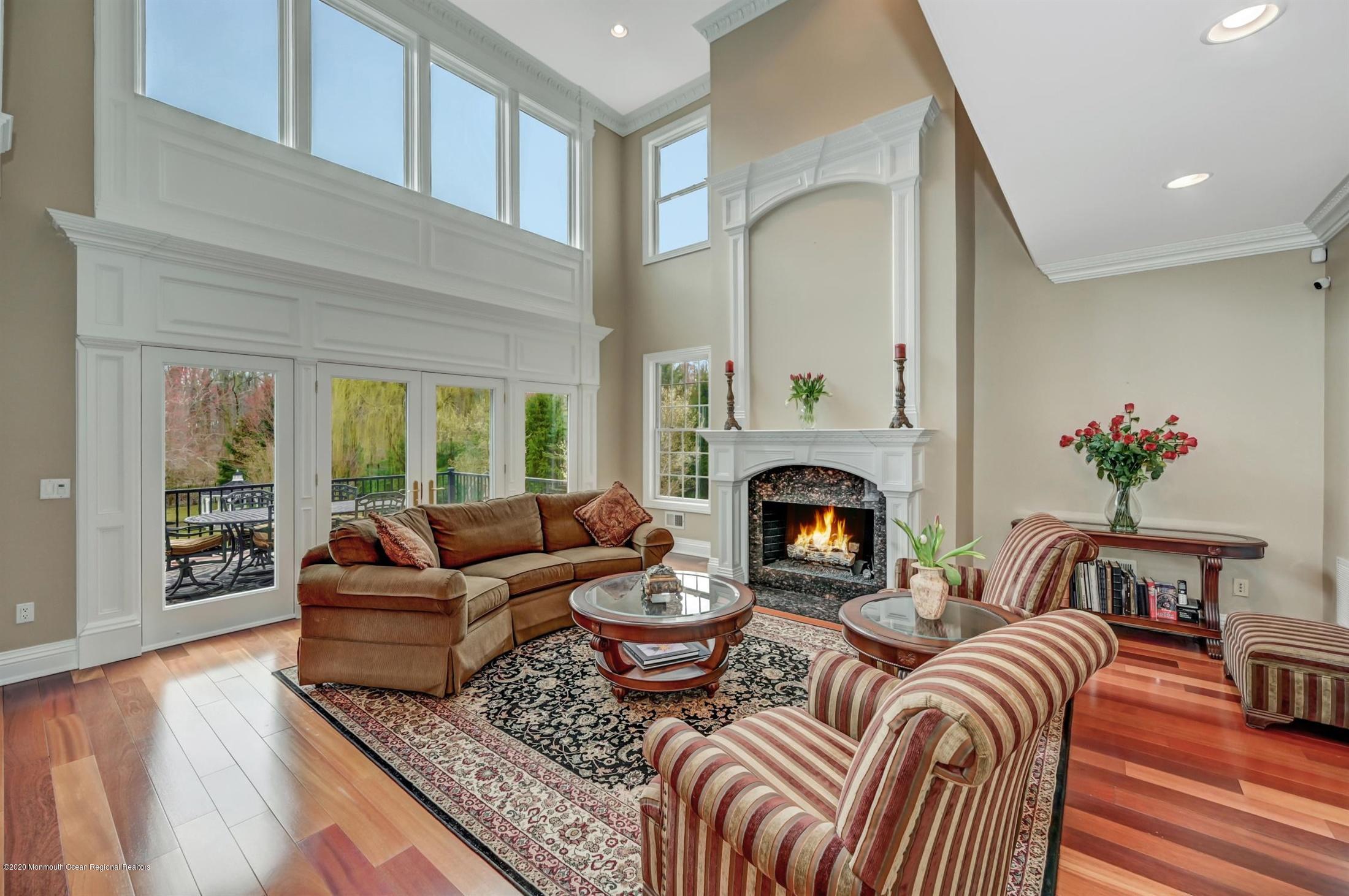 8 Maple Leaf Drive Holmdel, NJ 07733 - Photo 25 of 74 Great Room