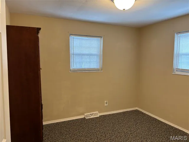 $175,000 | 208 Hillwood Drive, Belleville, IL 62223