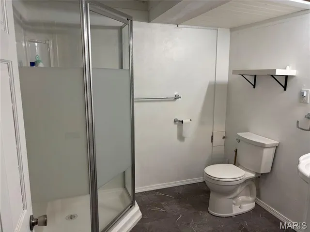 $175,000 | 208 Hillwood Drive, Belleville, IL 62223