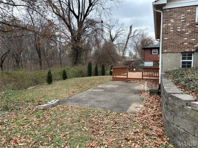 $175,000 | 208 Hillwood Drive, Belleville, IL 62223