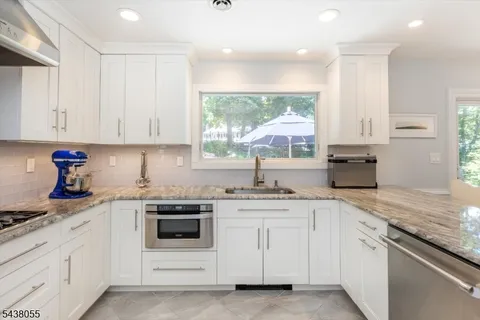 $1,250,000 | 83 Brookside Terrace, North Caldwell, NJ 07006