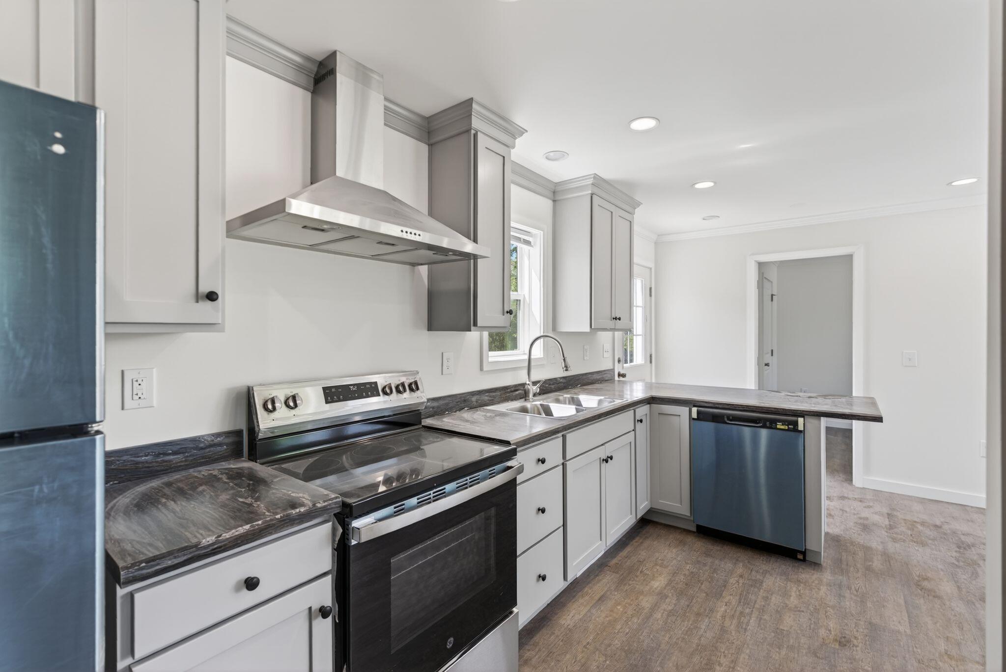 295 Old County Road Rockland, ME 04841 - Photo 14 of 50 Kitchen