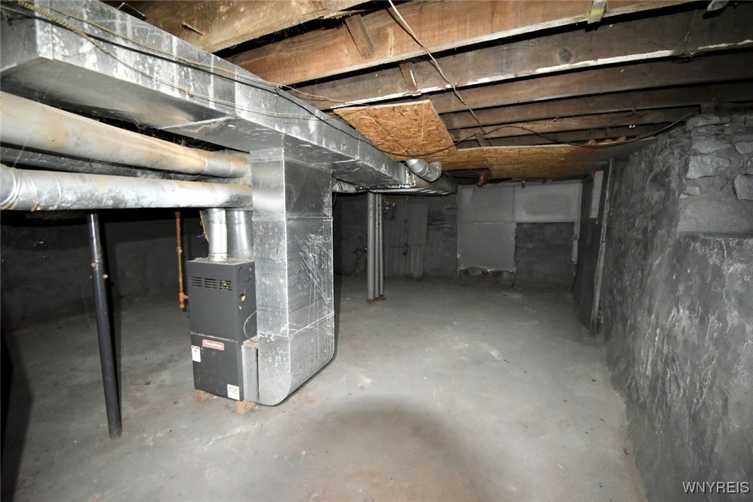 280 Ave D Rochester, NY 14621 - Photo 17 of 21 Basement