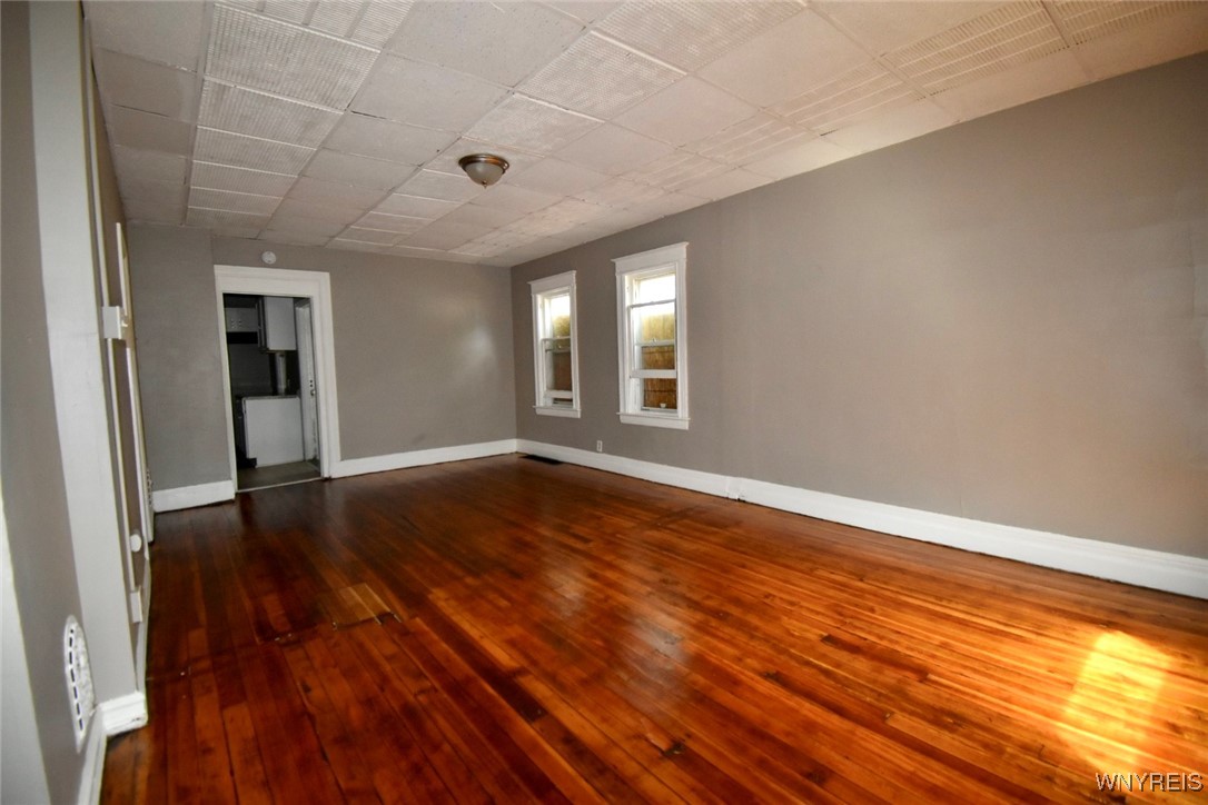 280 Ave D Rochester, NY 14621 - Photo 4 of 21 Living-Dining Room