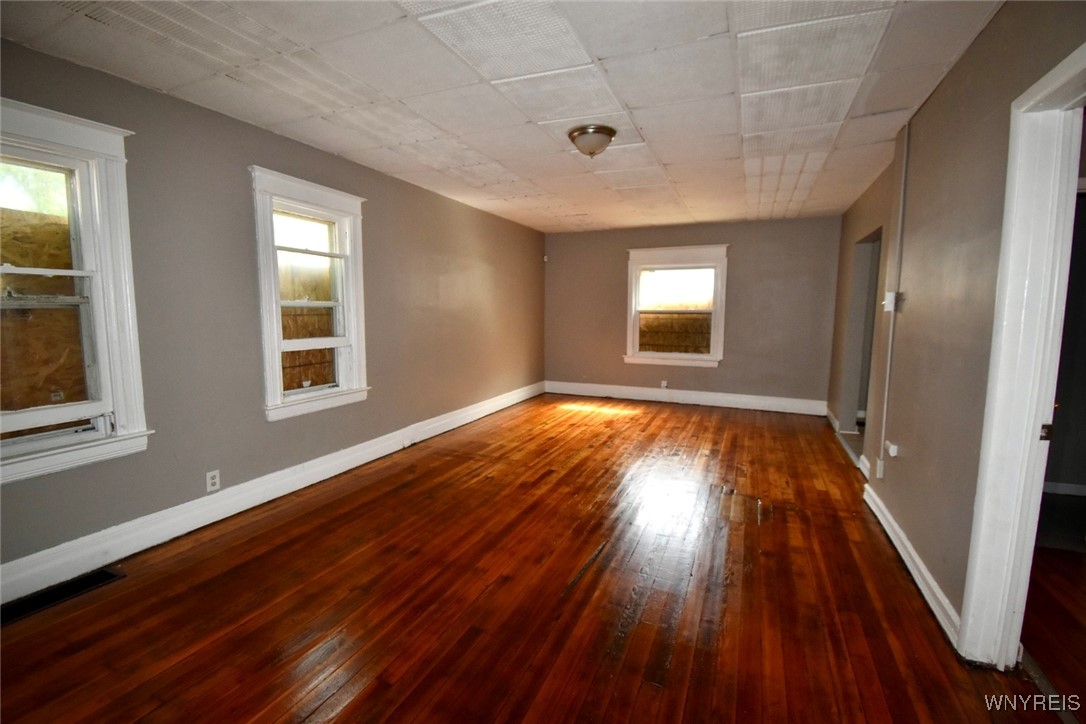 280 Ave D Rochester, NY 14621 - Photo 5 of 21 Living-Dining Room
