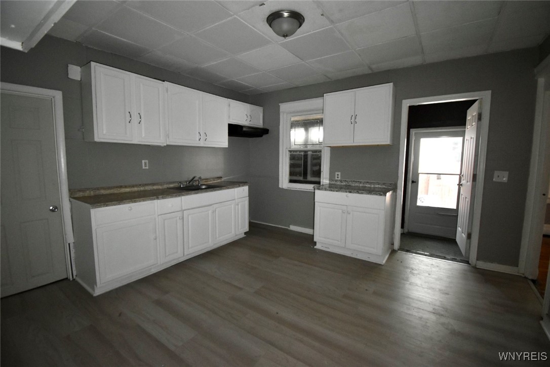 280 Ave D Rochester, NY 14621 - Photo 7 of 21 Kitchen