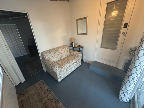 $39,900 | 562 Northeast 47th Street, Deerfield Beach, FL 33064