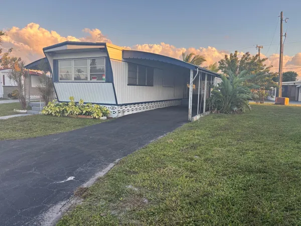 $39,900 | 562 Northeast 47th Street, Deerfield Beach, FL 33064